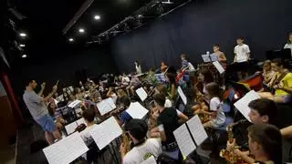 Xavi Sarrià y Pep "Botifarra", en el concierto final de l'Escola Emergents