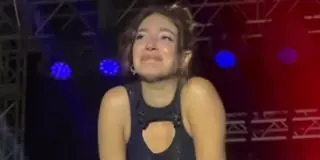 Ana Guerra, rota de emoción en un concierto en Tenerife