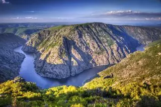 Lo llaman "el gran Cañón gallego": tiene paredes de casi 500 metros sobre un río navegable