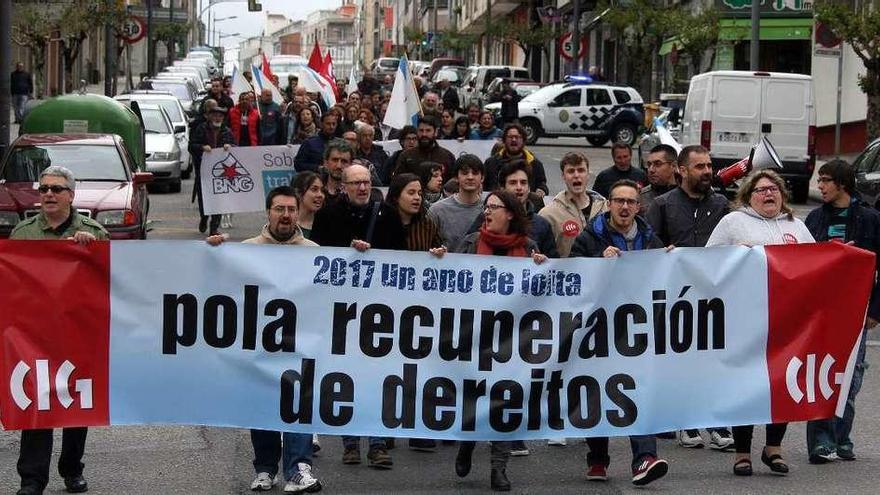 Imagen de la manifestación del Día del Trabajador convocada por la CIG en A Estrada. // Bernabé / Cris M.V.