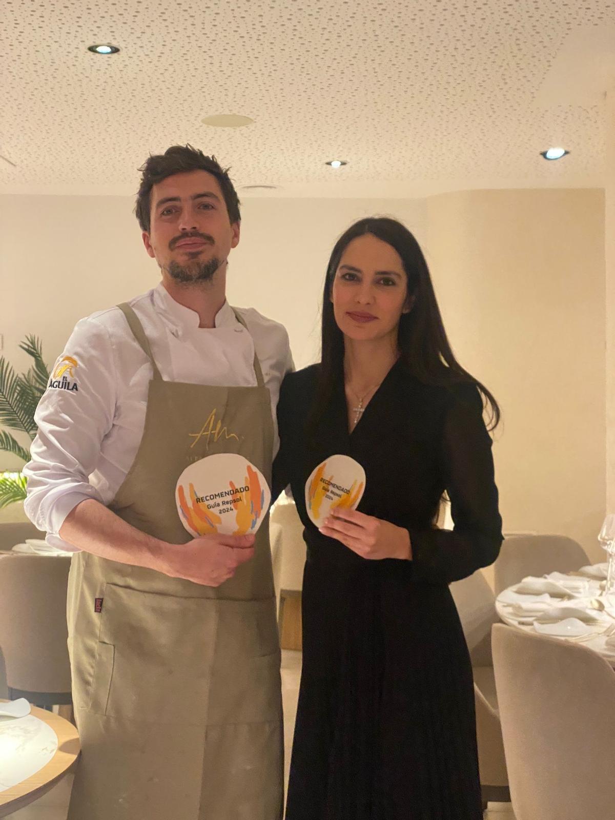 El chef Alessandro Maino y la copropietaria Nadia Solsona.