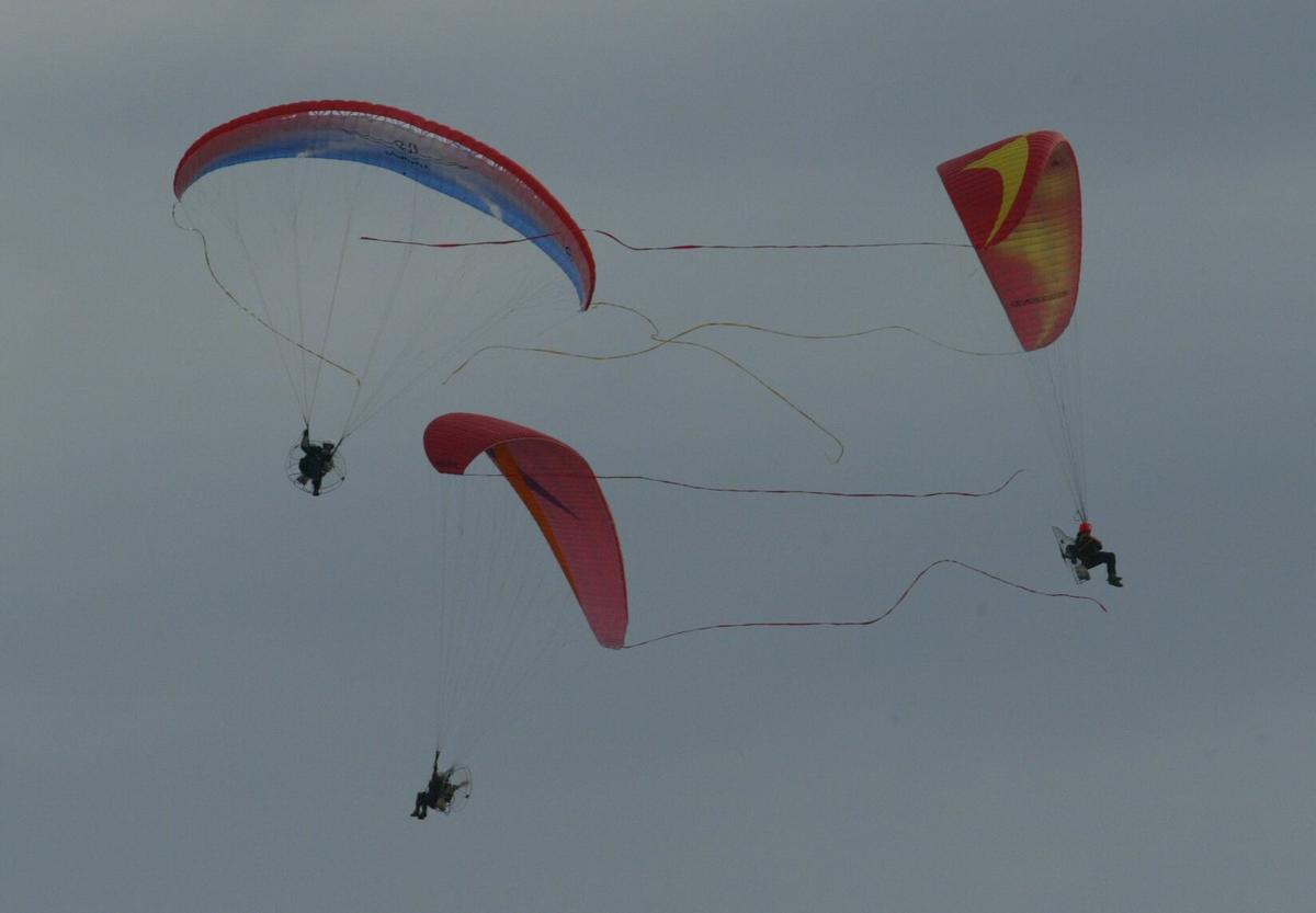 Un ferit greu a l’estavellar-se amb un parapent a motor a Tarragona Un ferit greu a l’estavellar-se amb un parapent a motor a Tarragona