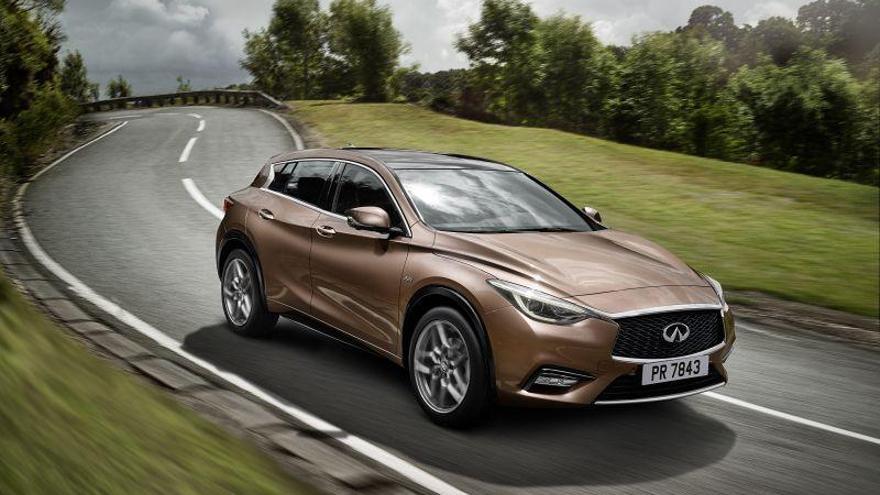 Q30: Infiniti juega sus bazas