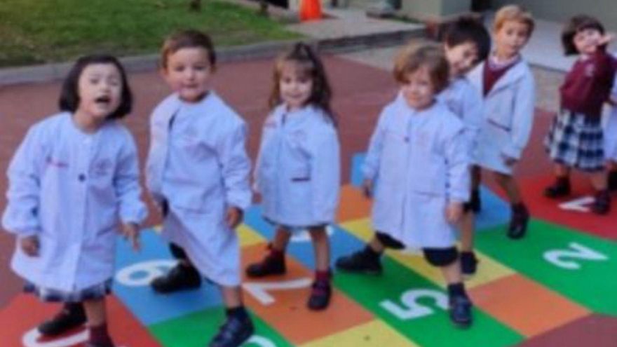 Imágenes de alumnos de Educación Infantil de las Dominicas de Oviedo sacadas del magazine. | Cedidas a  | LNE