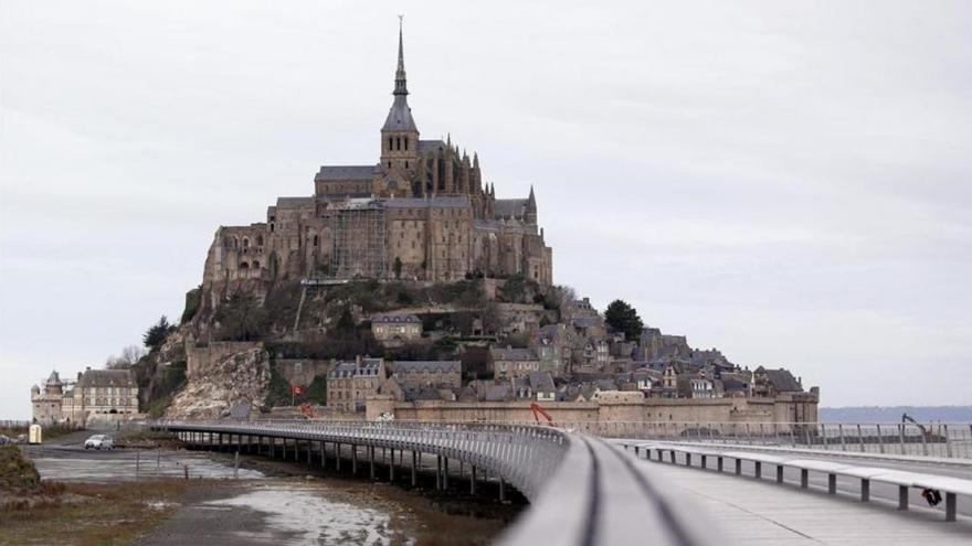 El Mont Saint-Michel, evacuado por las amenazas de un individuo a la policía