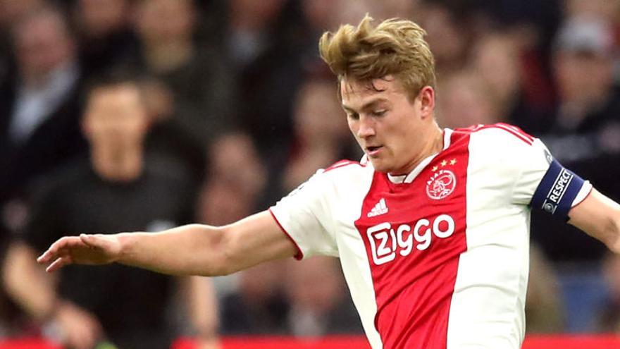 De Ligt, con la camiseta del Ajax.