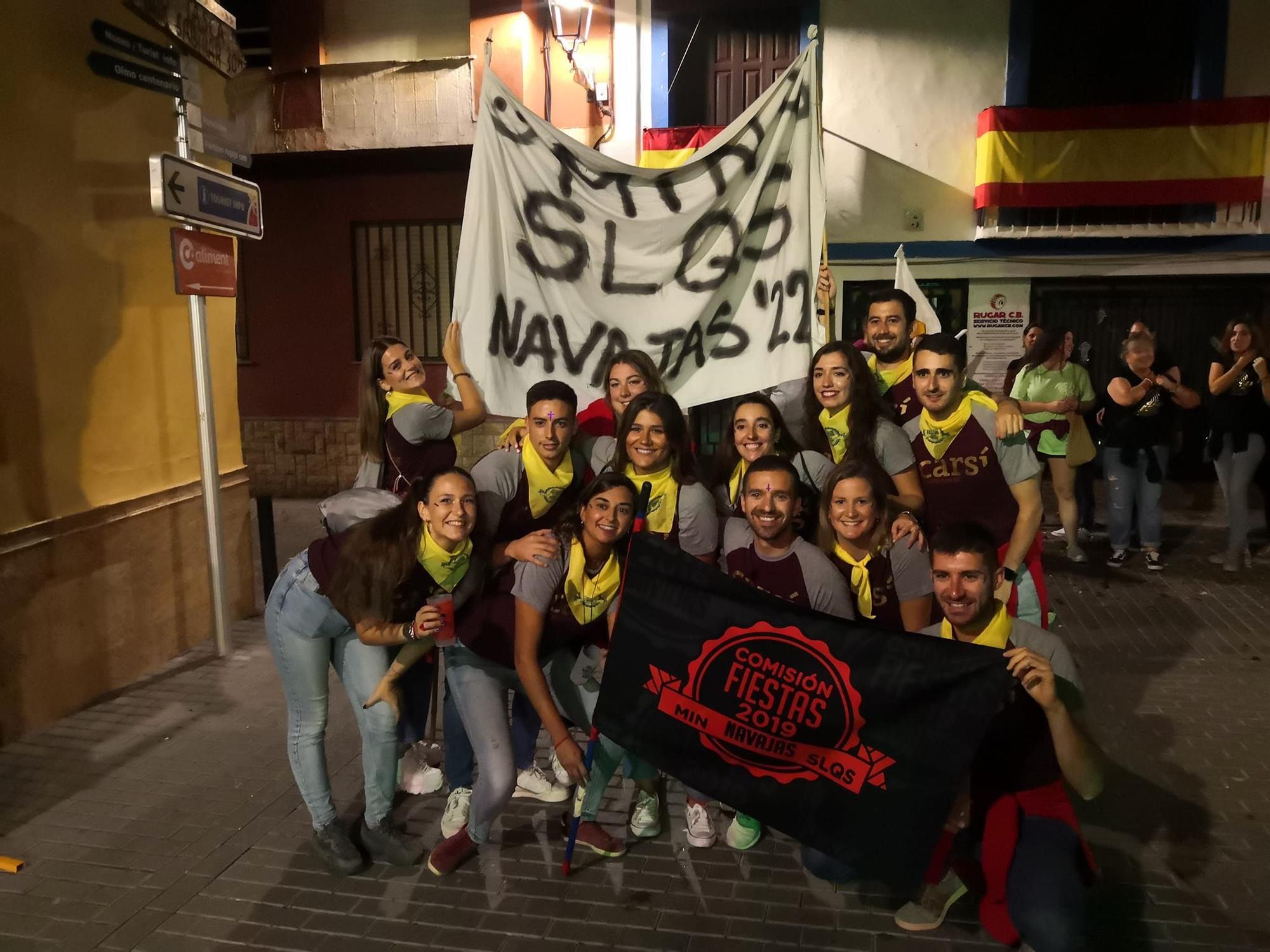 El chupinazo abre la fiesta taurina en Navajas