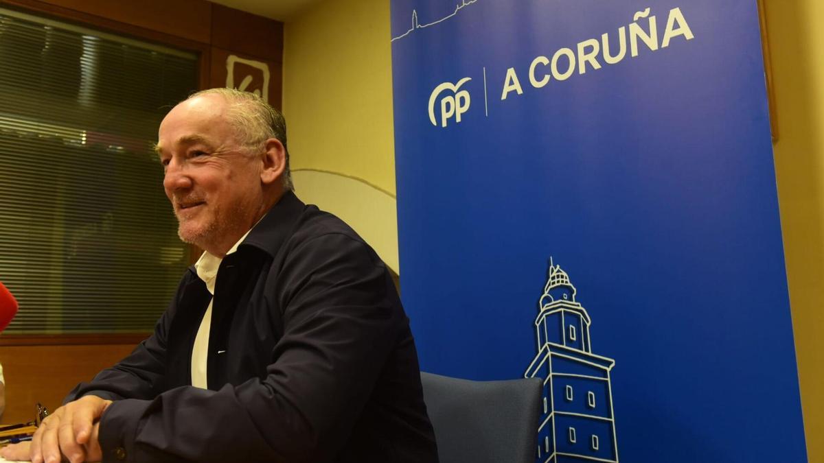 El portavoz y candidato del PP a la alcaldía de A Coruña, Miguel Lorenzo.