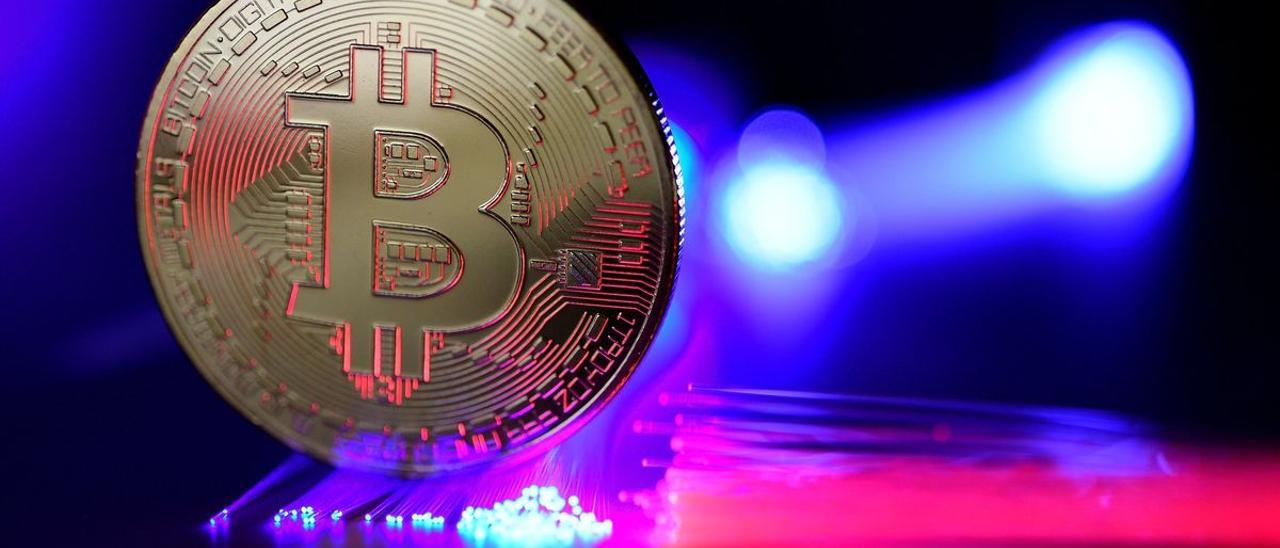 El bitcoin es la criptomoneda más conocida.