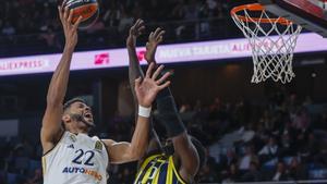 79-89. El Fenerbahce se aprovecha de un Real Madrid que pierde fuelle en casa