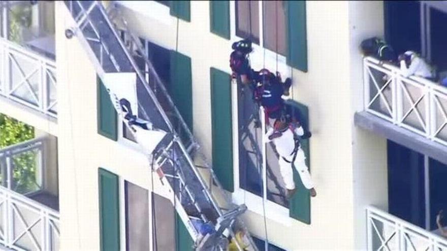 Rescate de altura en un hotel de Florida