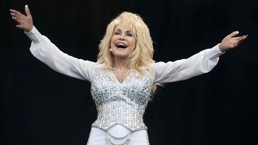 Dolly Parton sacará su primer disco de rock.