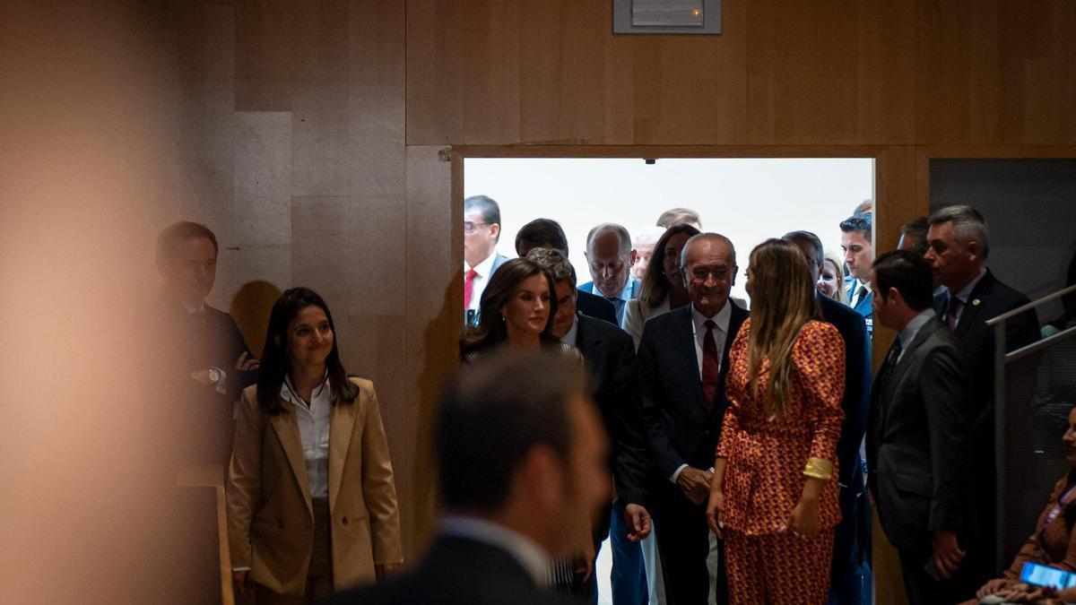 La reina Letizia, a su llegada al congreso.