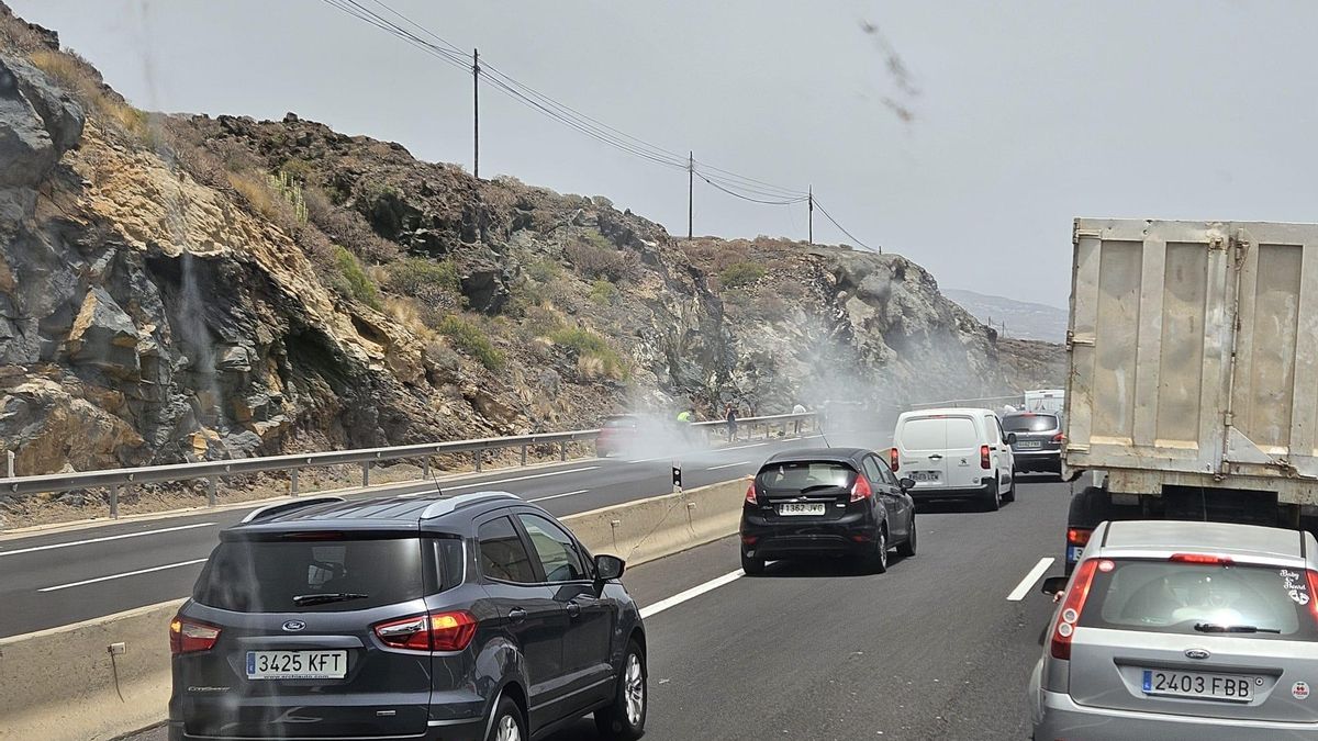 Vuelco de un vehículo en Tenerife.