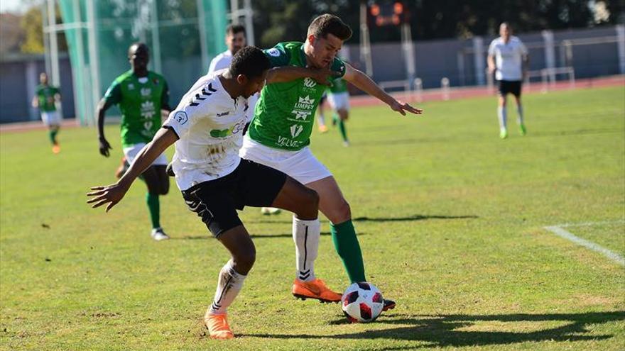 Un Cacereño-Coria vital para los verdes en su lucha por el liderato