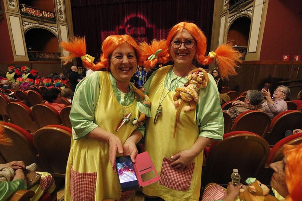 El Gran Teatro acoge la fiesta del Carnaval de los Mayores