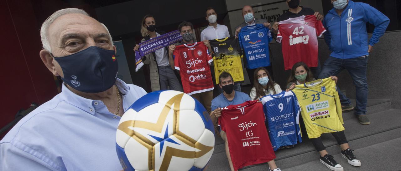 “En Asturias hay buenos jugadores, pero nos falta apoyo”: los clubs analizan el futuro del balonmano en Asturias