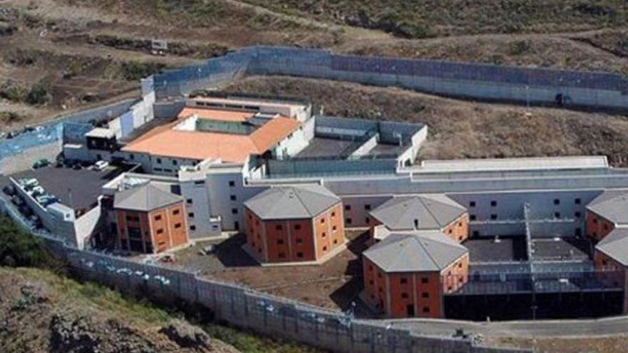 Centro de internamiento educativo para menores infractores de Valle Tabares.