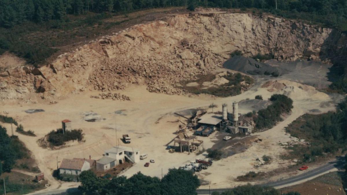 Vista aérea de Canteras del Arenal en los años 80.