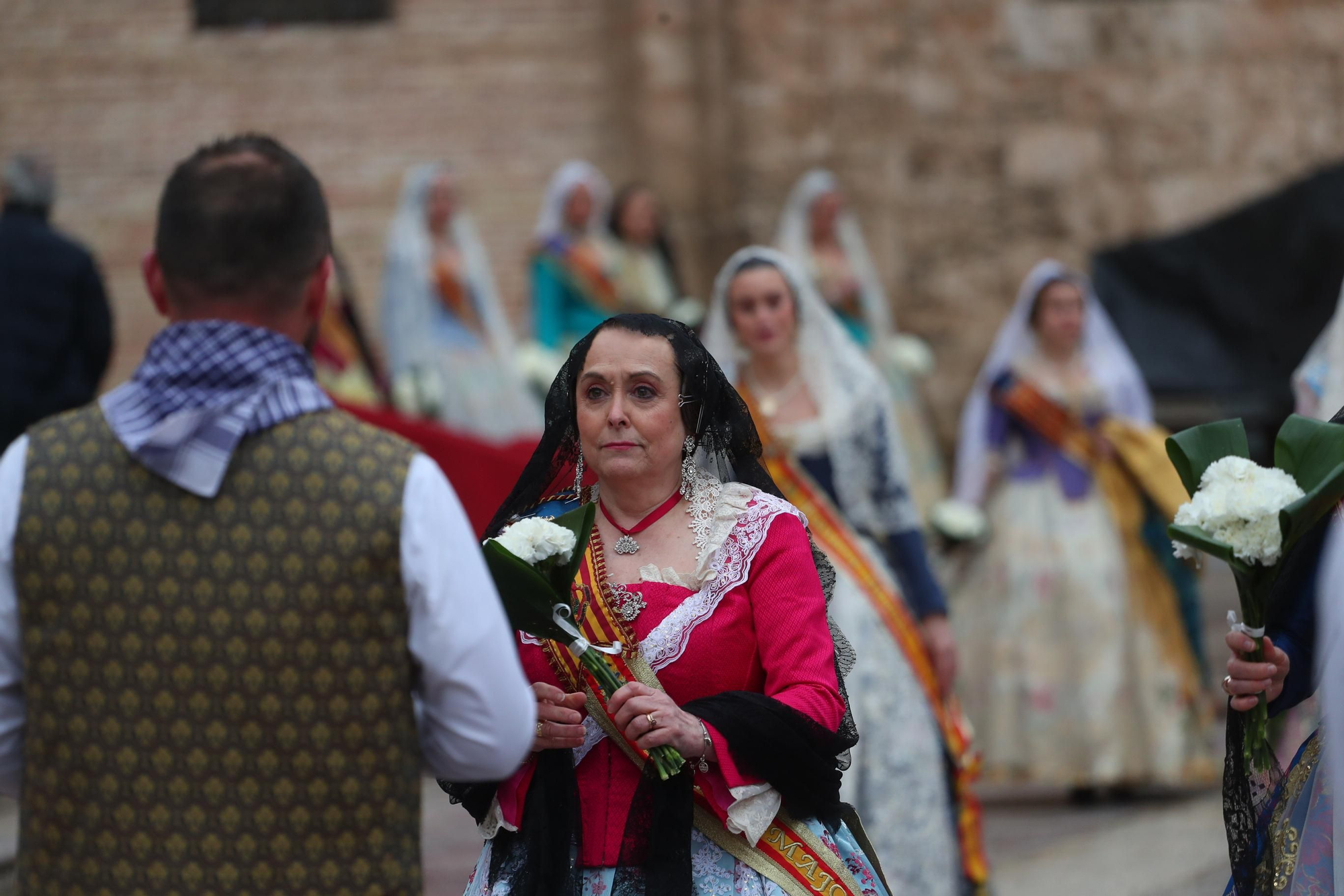 Búscate en el primer día de ofrenda por la calle de la Paz (entre las 15:30 a las 17:00 horas)
