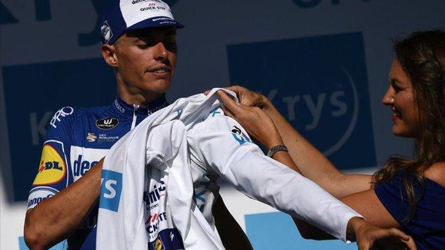 Y el jersey blanco del Tour es... Enric Mas