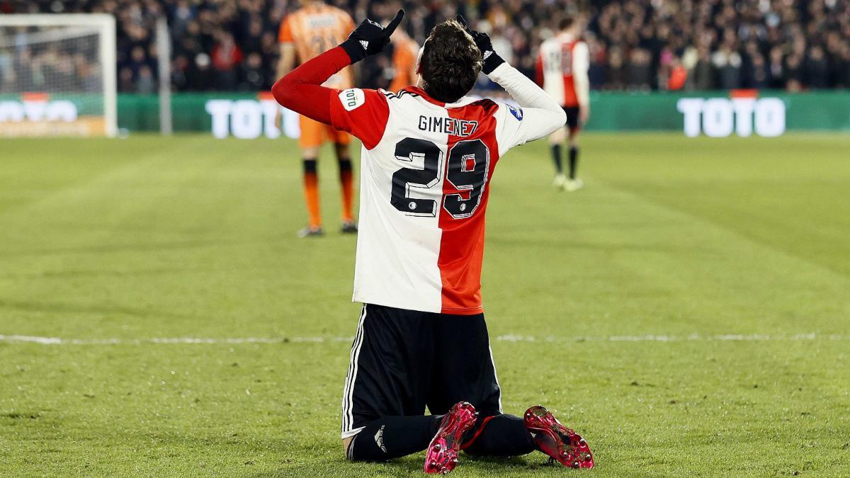 Santiago Giménez, uno de los nombres propios del Feyenoord