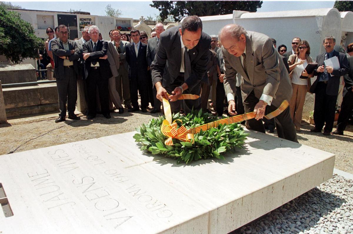 L'homenatge a Jaume Vicens Vives en el cementiri de Roses