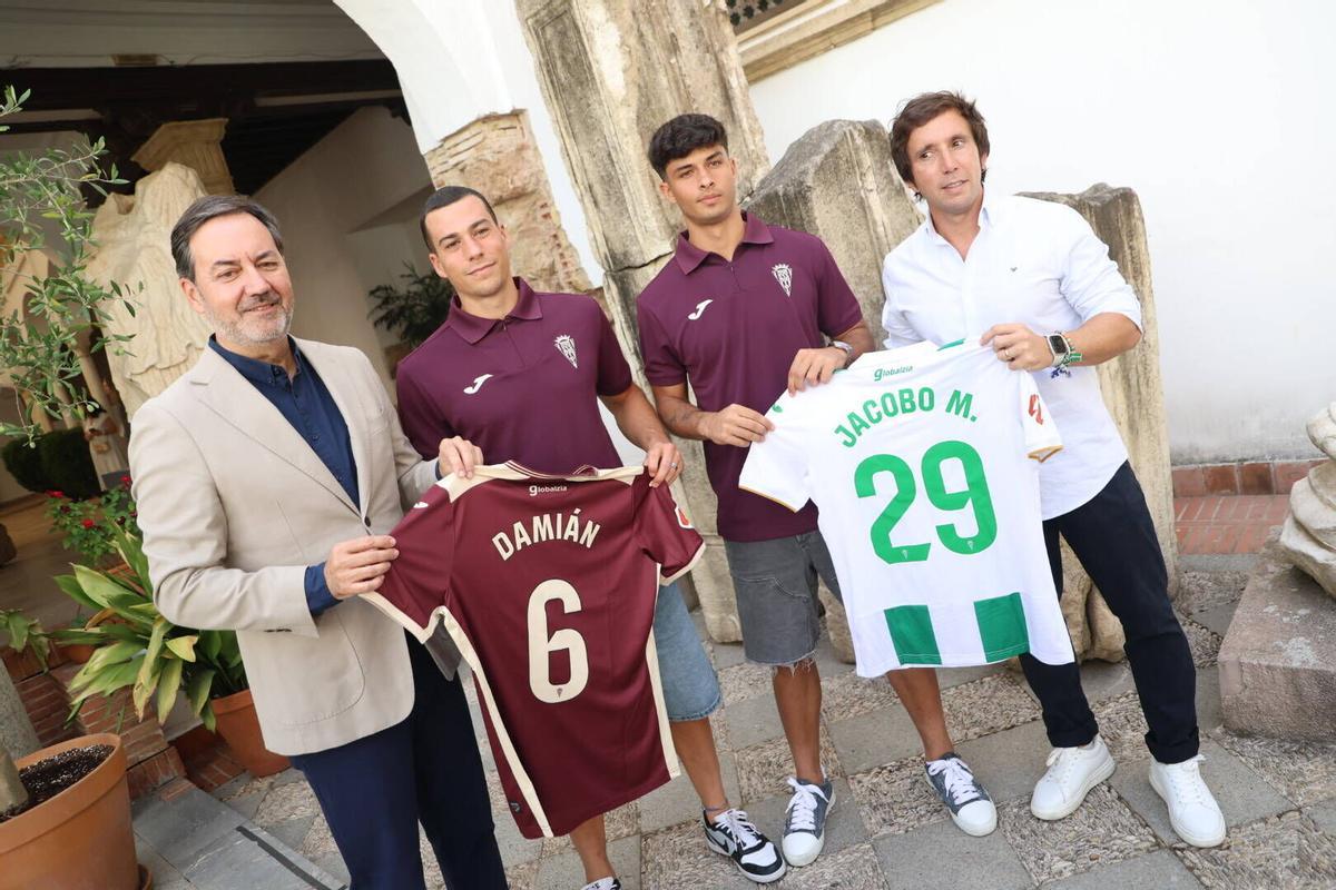 Las presentaciones de Damián Cáceres y Jacobo Martí como jugadores del Córdoba CF, en imágenes