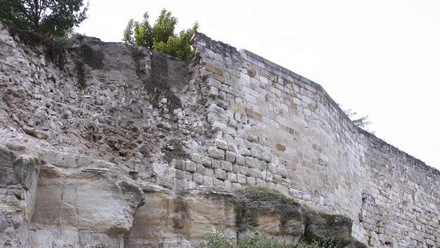 Los jardines del Castillo se levantarán para evitar daños a la muralla y la fortaleza