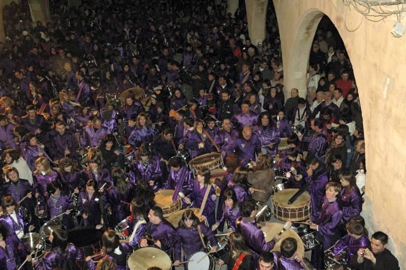 Imágenes de la procesión Abrazado a la Cruz