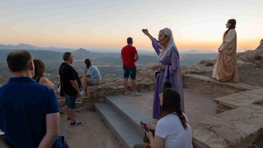 Archidona impulsa una ruta cultural que ilumina la historia local al atardecer