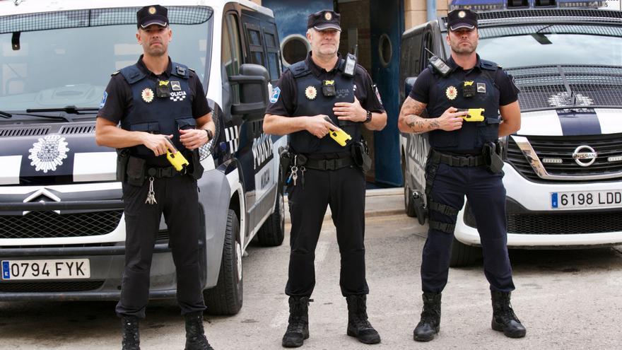 Táser: Así son las pistolas eléctricas que quiere la Policía española