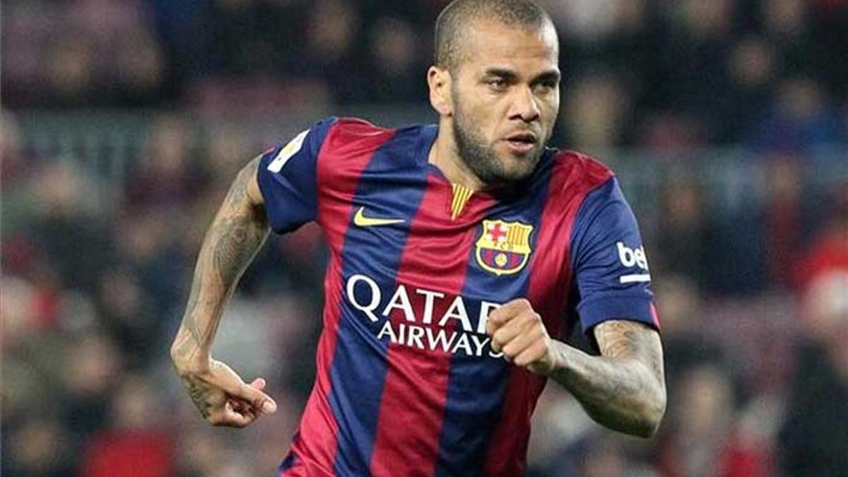 Dani Alves sabe que interesa a seis equipos europeos