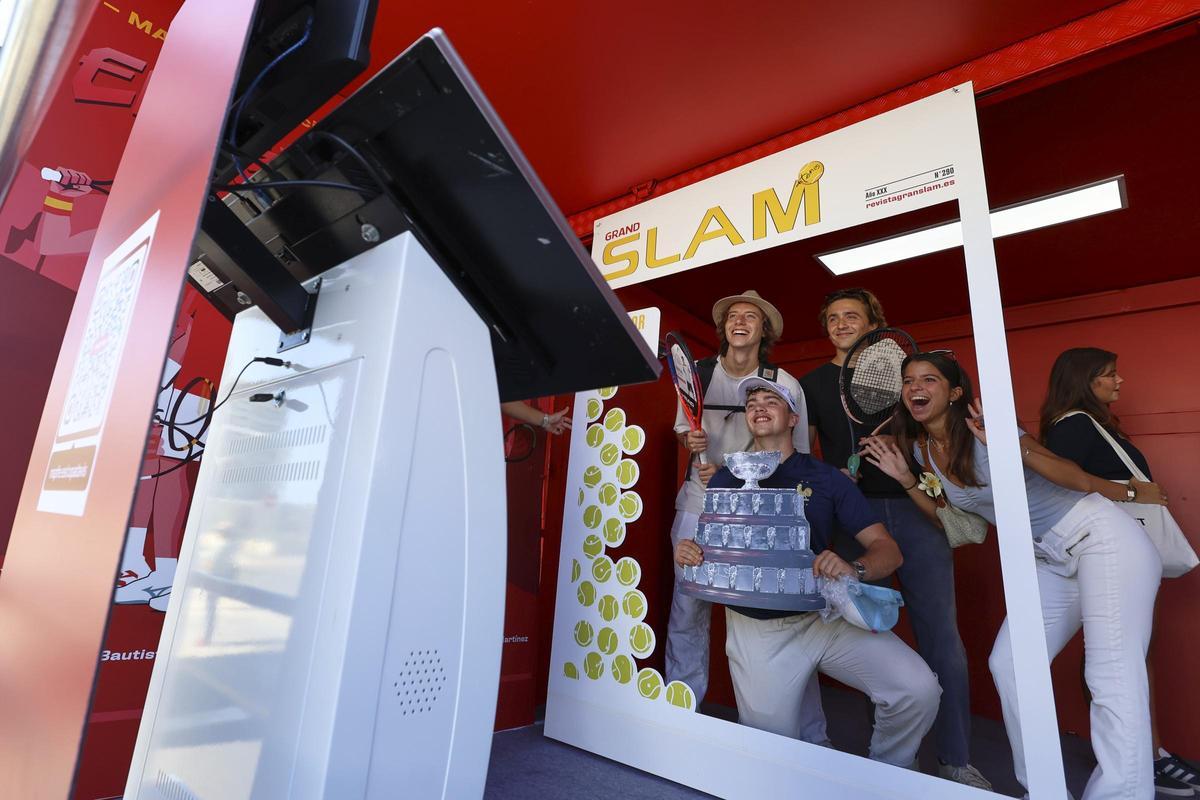 Empieza el espectaculo de la Davis