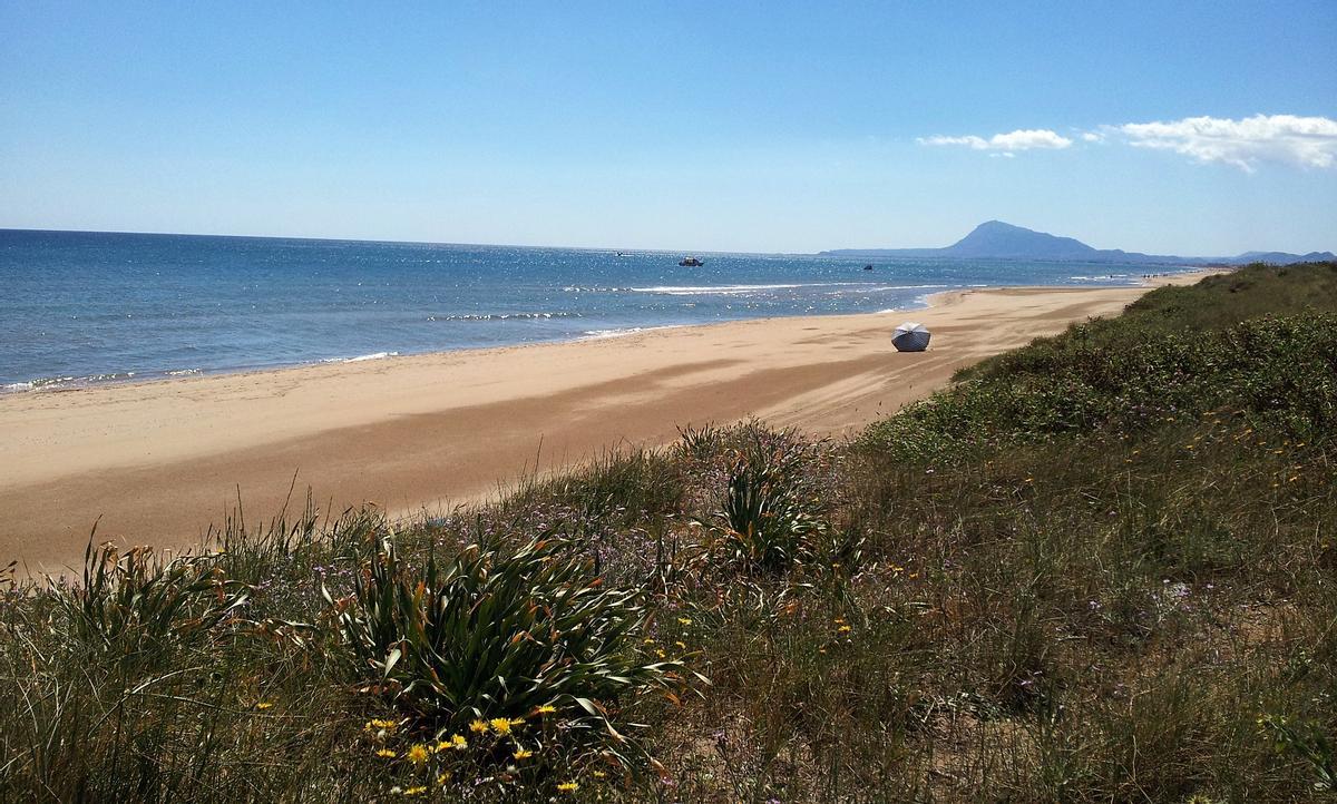 Las playas de Oliva son un destino preferente para disfrutar de las vacaciones todo el año.