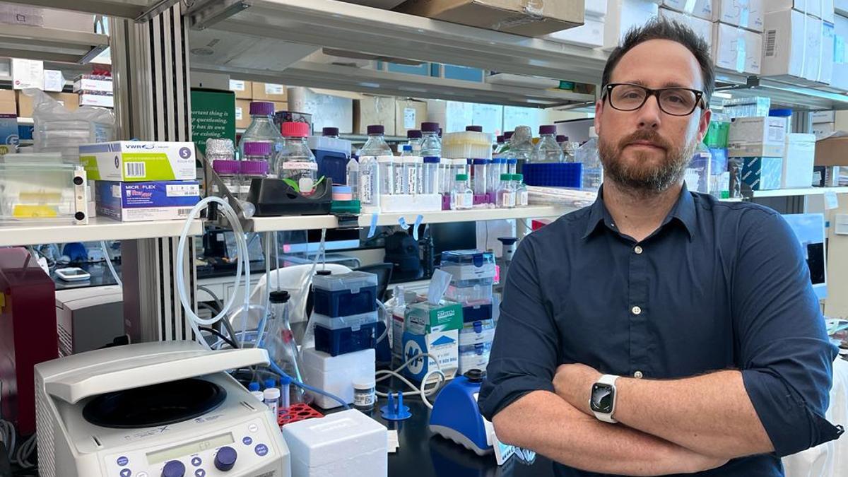 Lluís Morey, en el laboratorio que dirige en Miami