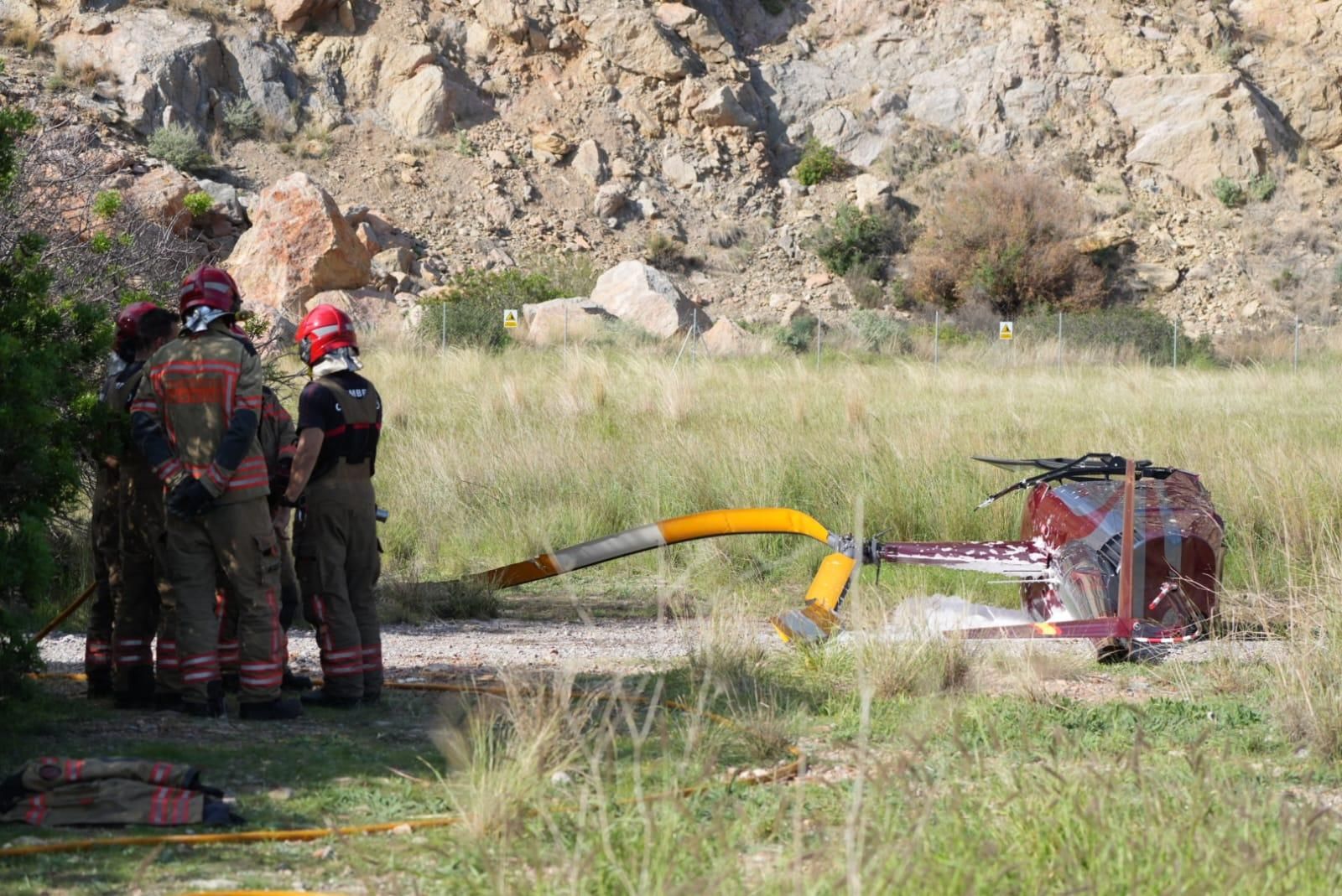 Las fotos del helicóptero que se ha estrellado en Castellón
