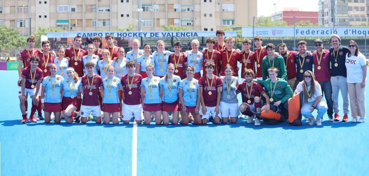 Campeones de la Supercopa FHCV tanto Sénior masculino como Sénior femenino.