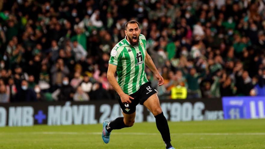 Borja Iglesias se rompe el ligamento