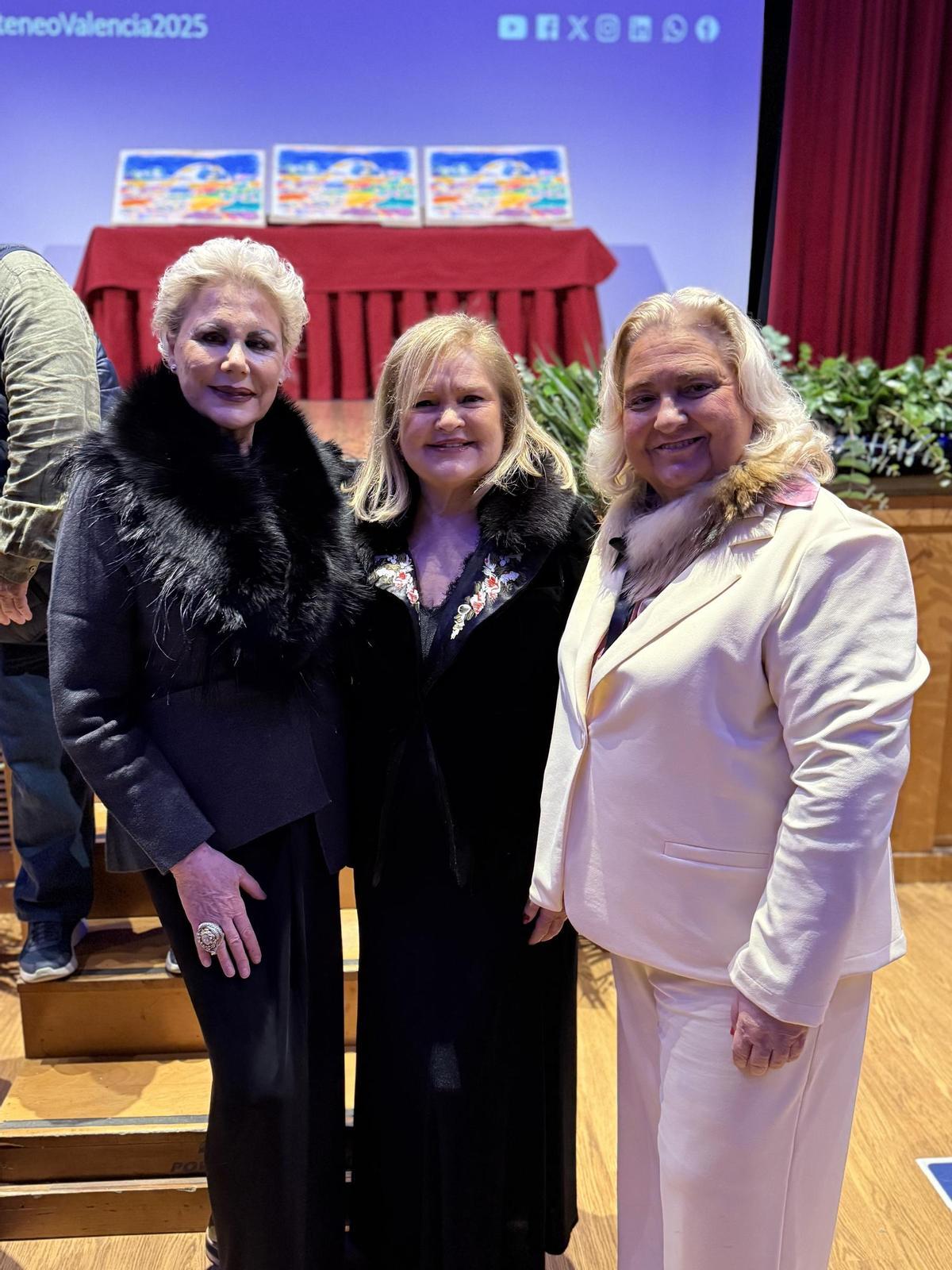 Laura Fitera, Carmen de Rosa y María José Ferrer San Segundo.