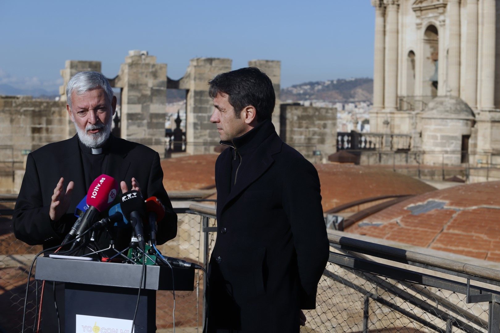 Campaña del Obispado para buscar fondos para construir el tejado de la Catedral