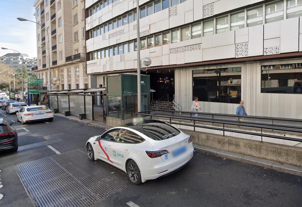 Exterior de la discoteca Opium, en la calle José Abascal.