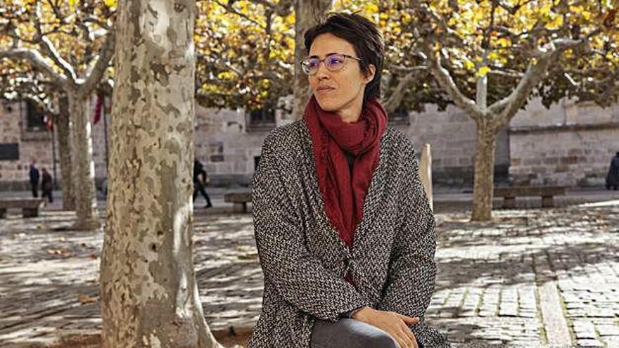 Eva Baltasar, durante su visita a Zamora, en la plaza de Viriato.