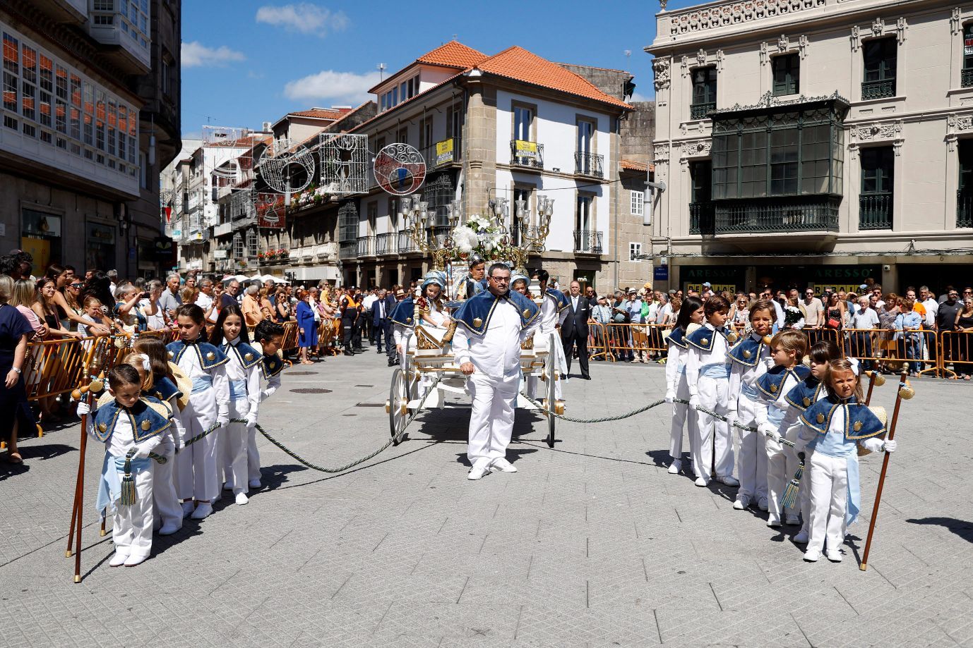 Las fiestas de A Peregrina llenan Pontevedra