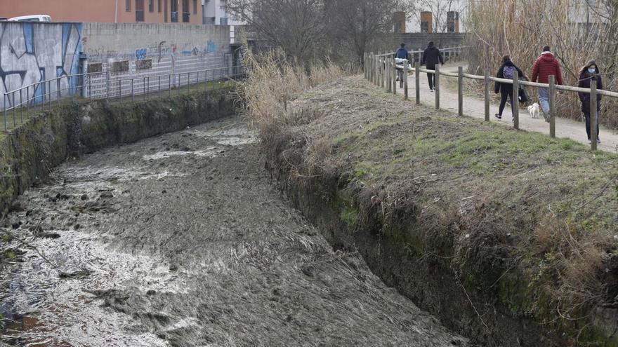 Una avaria «greu» en una central deixa la séquia Monar seca