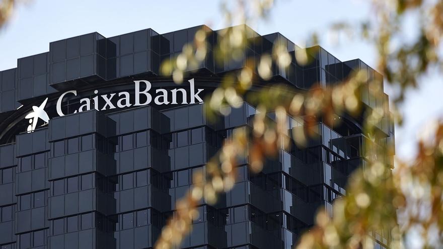 Caixabank ven el 2,5% de Telefonica