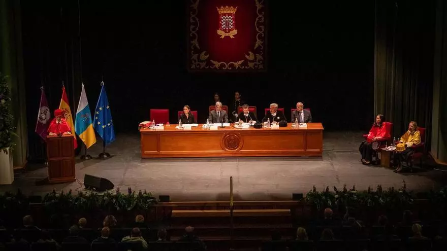 Acto de apertura del curso académico 2026/2027 en la ULL