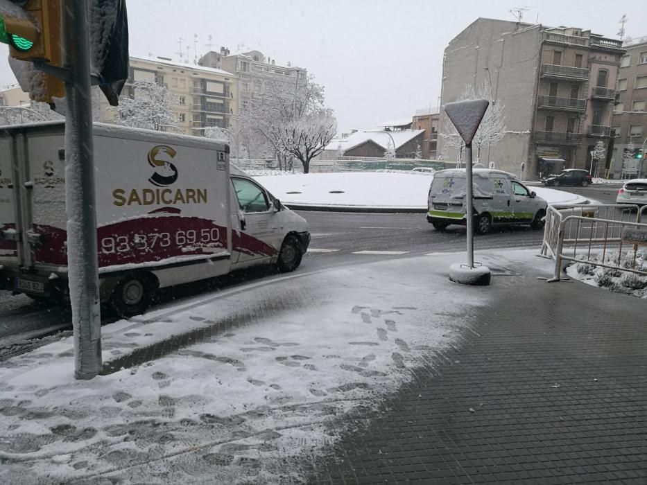 La neu arriba a Manresa