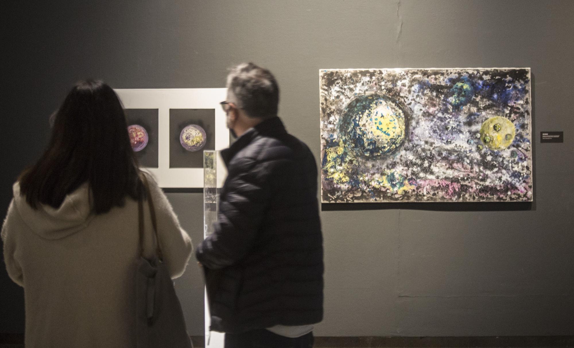 Luis Miguel Gutiérrez inaugura el viernes en la Lonja "Orígenes: los colores y texturas desde el Big Bang al Cerebro"