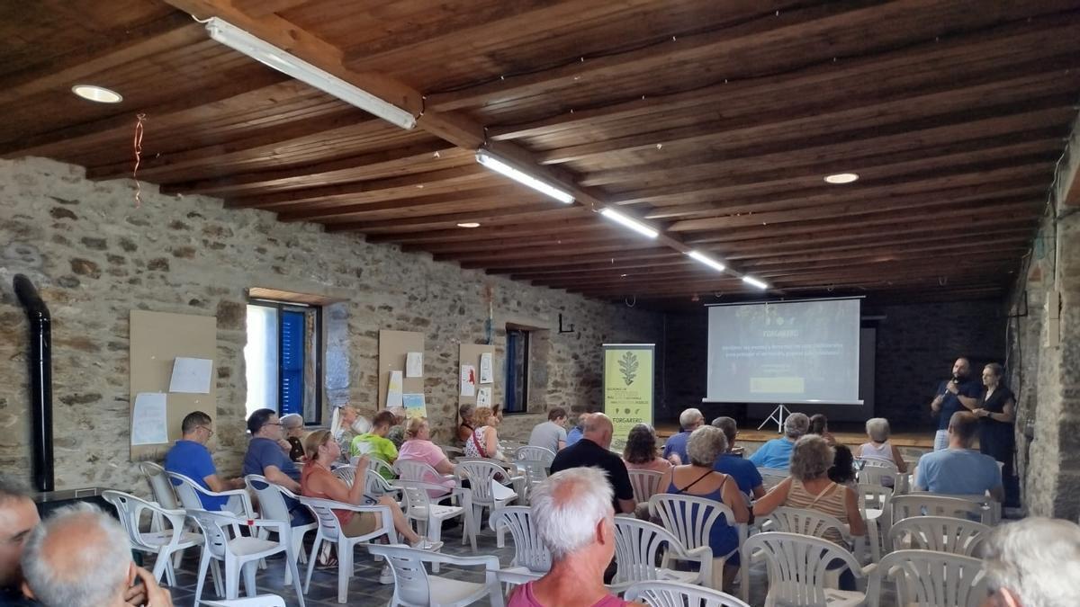 Asistentes a la reunión de Forgarero en Vigo de Sanabria